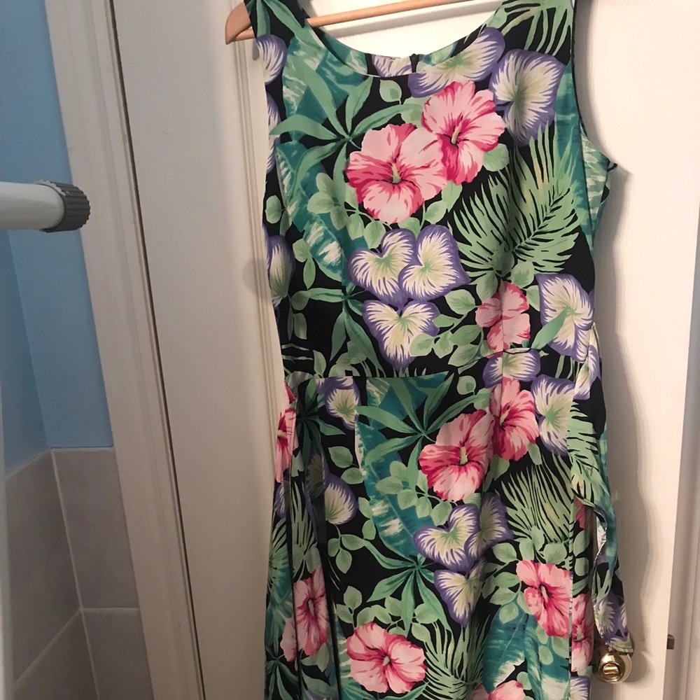 Robbie Bee dress